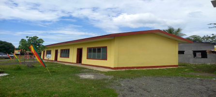 3 فصول دراسية